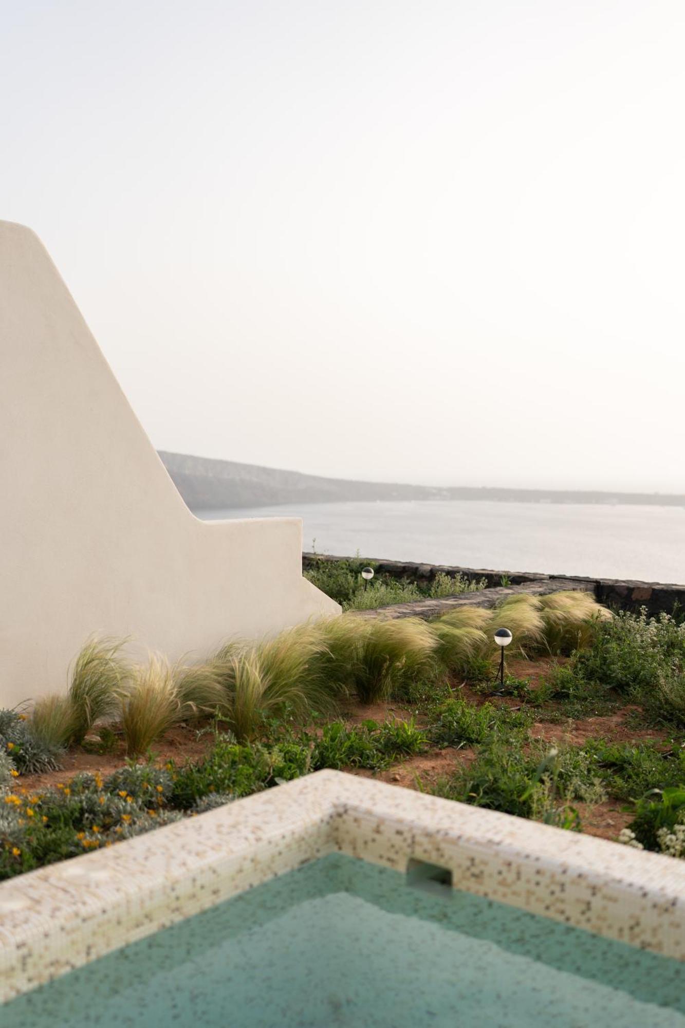 Santo Mine Oia Suites Exterior photo